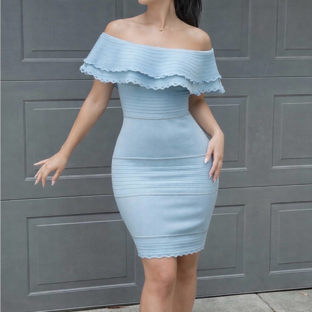 Chic Strapless Light Blue Dress Few Moda